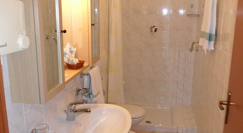 Casa Vacanze Touring Verbania Exterior photo